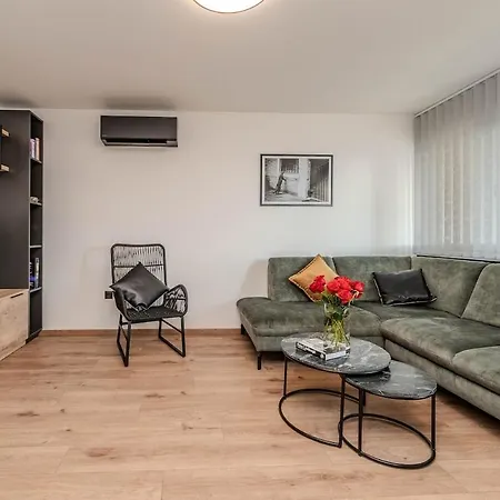 Star Boulevard * Zadar